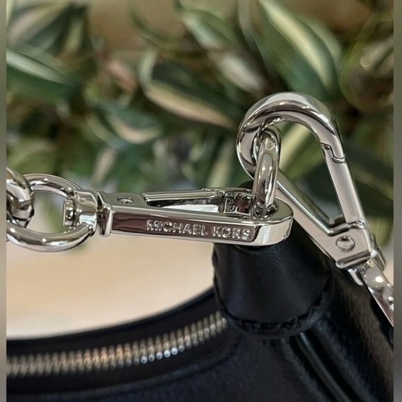NWT Michael Kors Pebble Leather Cora Pouchette - Black with Silver Hardware - Picture 8 of 9